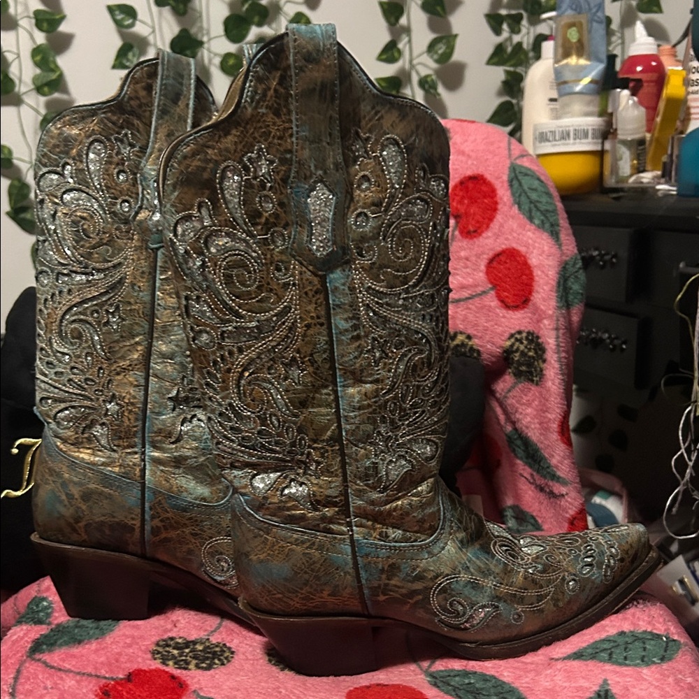 Elegant Embroidered Brown and Blue Heeled Boots